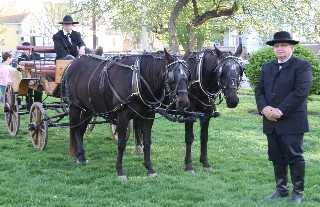 Governor Oglesbie's Historic Carriage